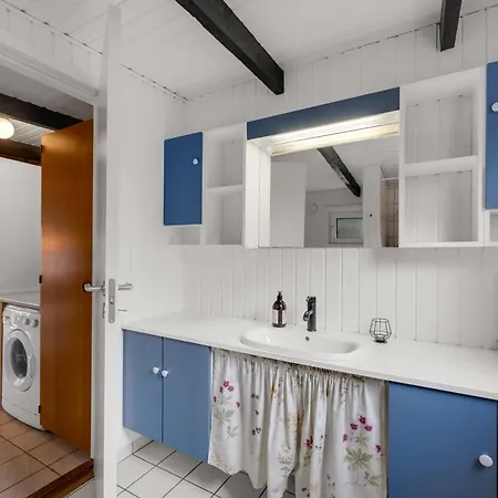 With 4 Bedrooms And Large Terrace With Wilderness Bath Ringkøbing