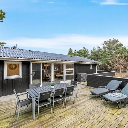 Σπίτι διακοπών With 4 Bedrooms And Large Terrace With Wilderness Bath Ringkøbing